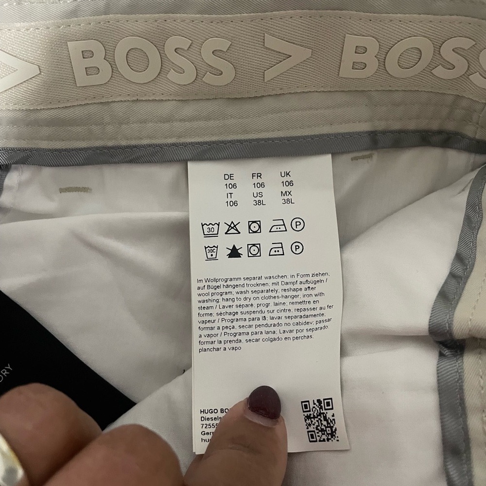 Hugo Boss Men's Beige Dress Pants - Picture 5 of 16